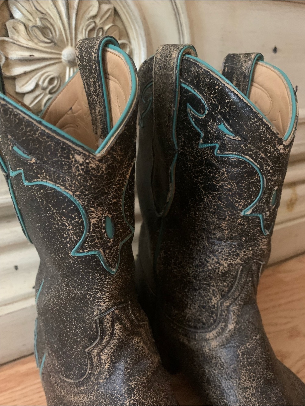Old Gringo Distressed Brown Leather Western Boots with Teal Stitching Size 9 1/2 - Picture 6 of 14